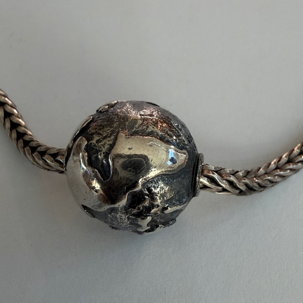 Authentic Trollbeads Big Earth - image 3